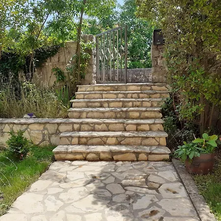 아파트 Hana With A Private Pool