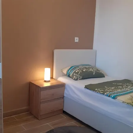 Apartment Hana With A Private Pool Malinska