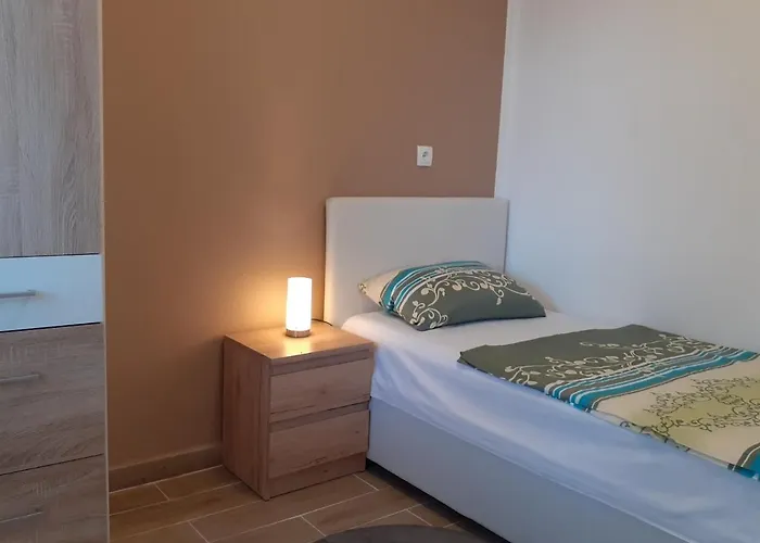 Apartment Hana With A Private Pool Malinska