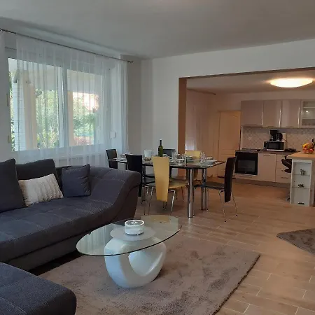 Διαμέρισμα Hana With A Private Pool *